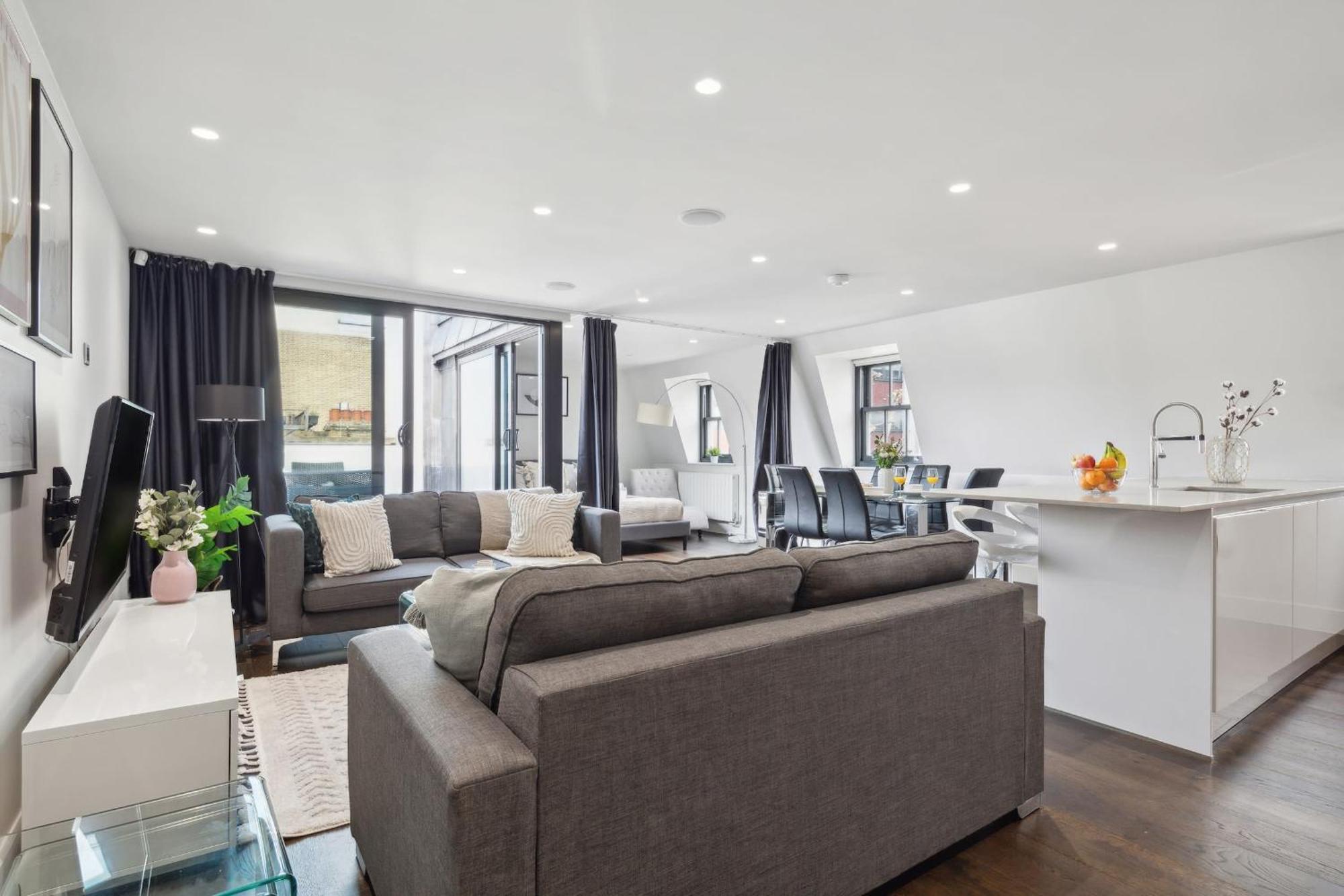 Appartamento 3br Penthouse With Terrace - Cityapartmentstay *